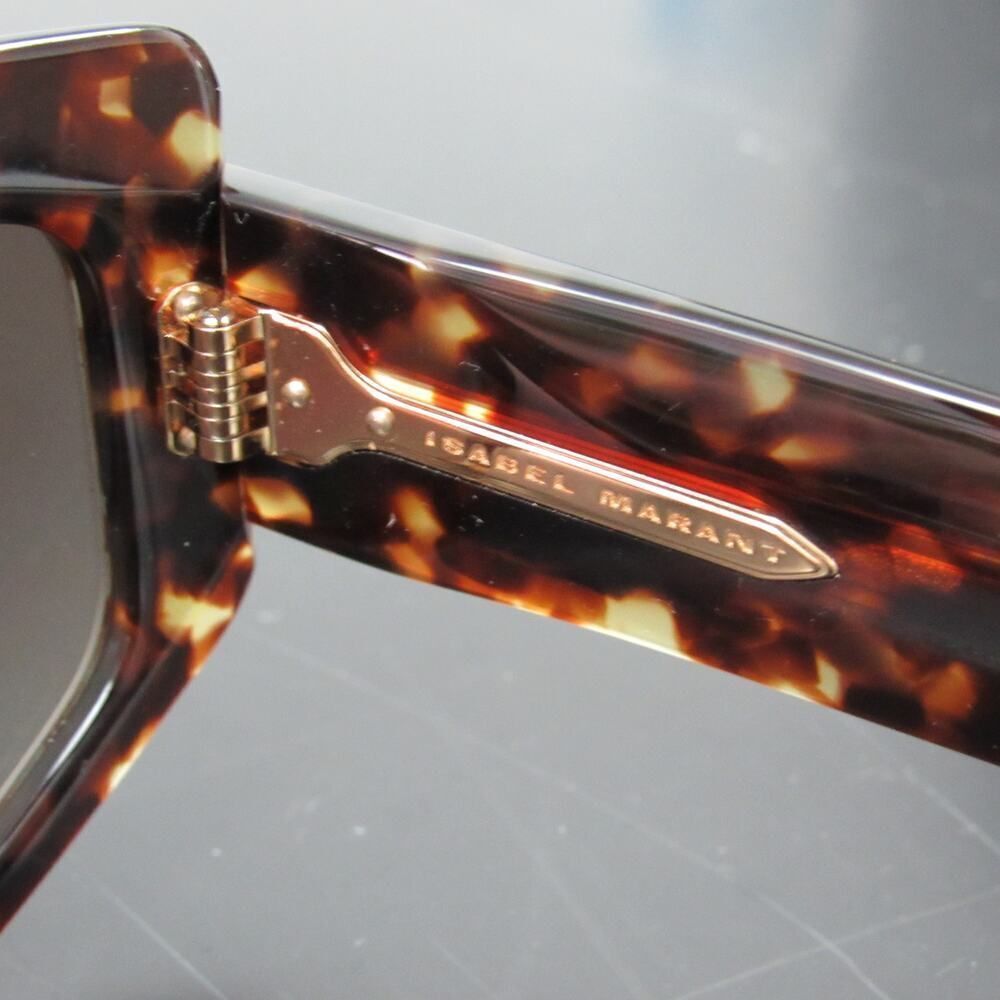Isabel Marant Classic Sunglasses in Hvn - Picture 8 of 8